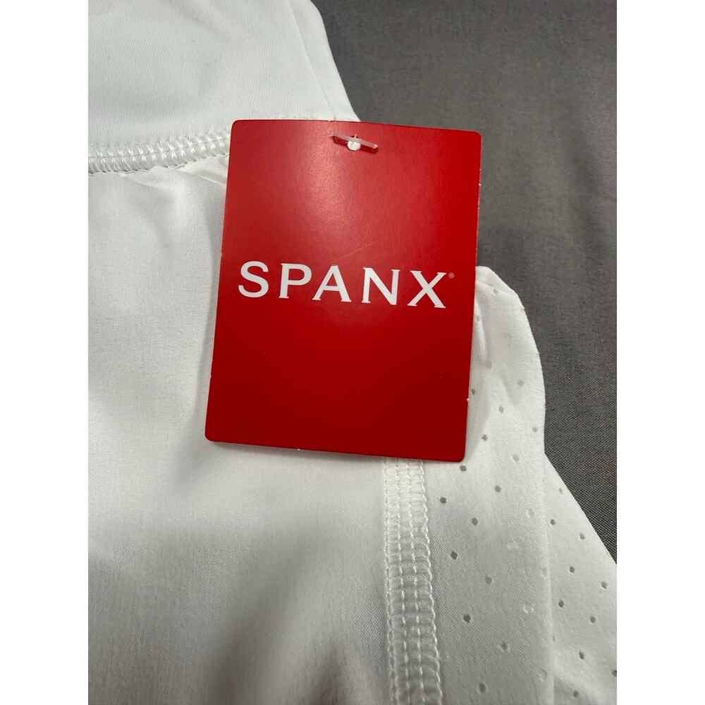 Spanx get moving 17 inch white skort - Picture 8 of 8